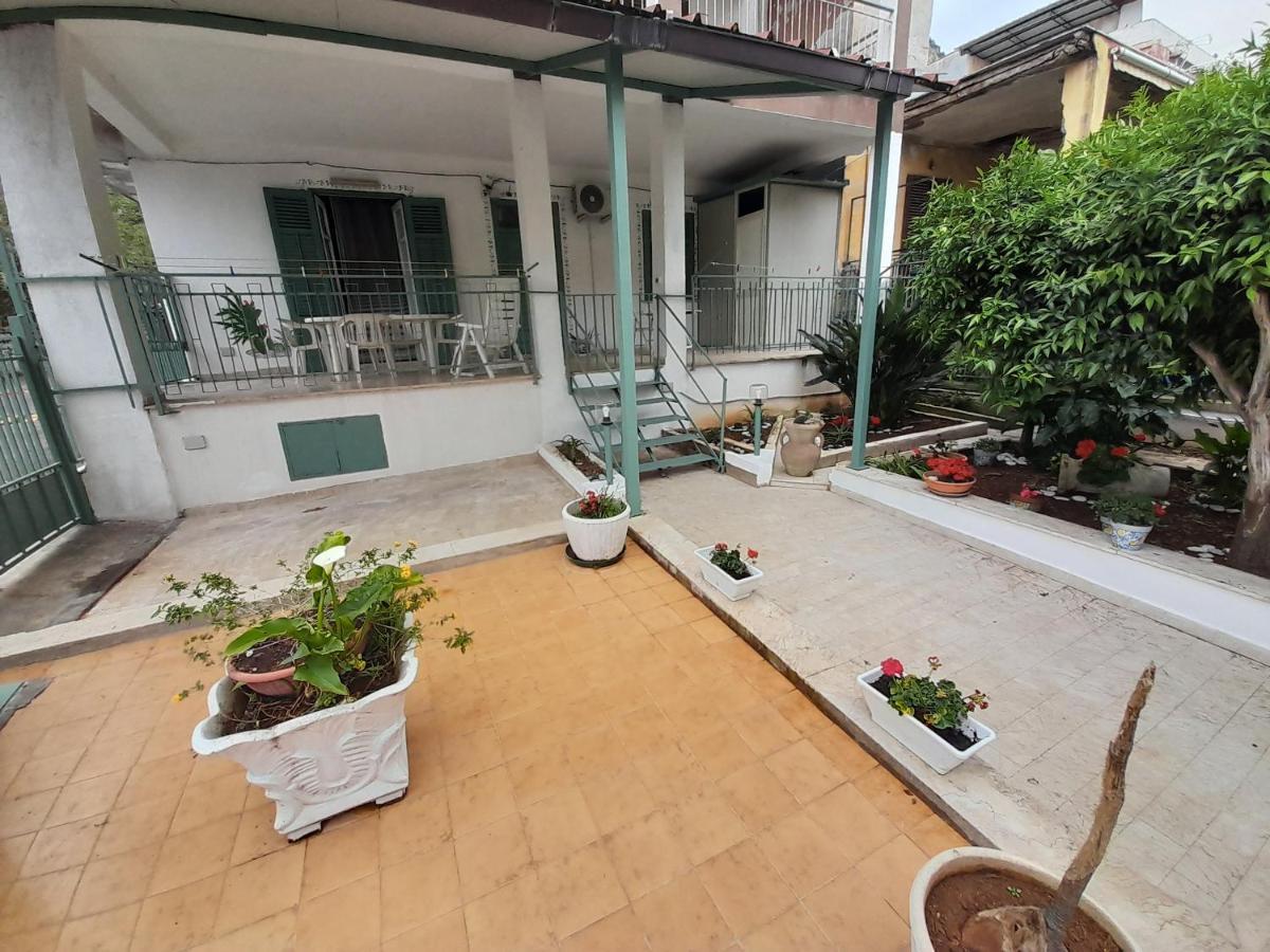 Casa Vacanze Ciccine Capaci Luaran gambar